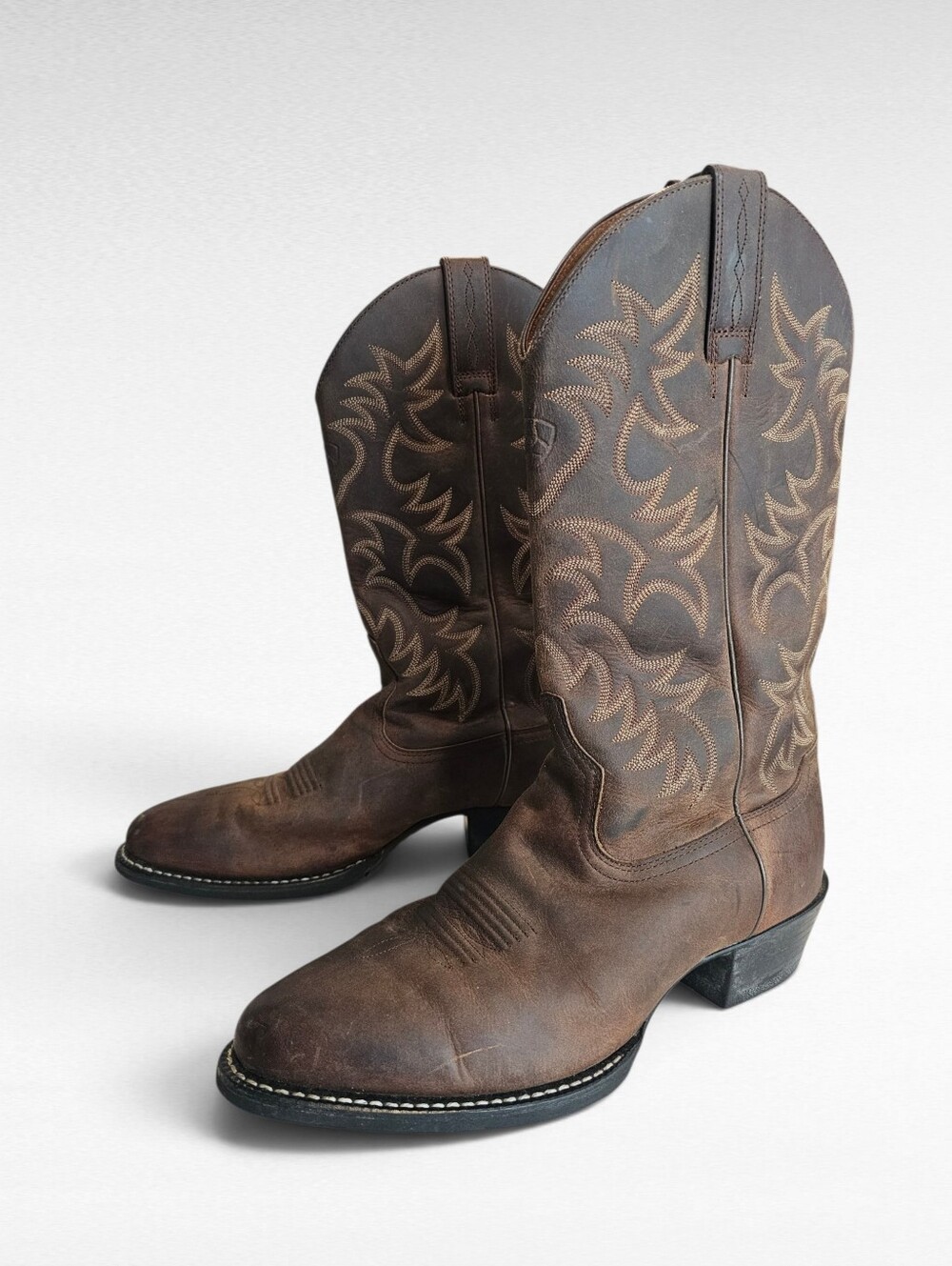Ariat Heritage R Toe Brown Western Distressed Cowboy Boots Size 9EE